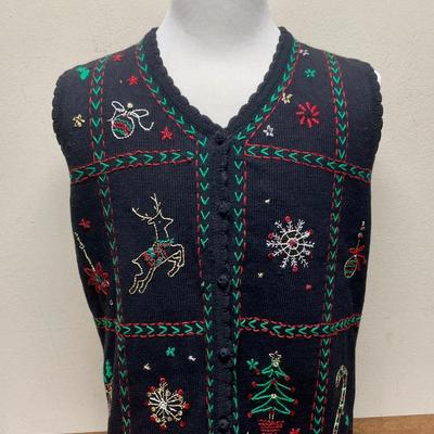 Women’s Petite Large (PL) Christmas Sweater Vest