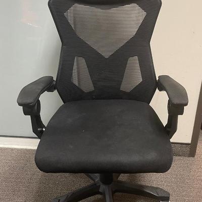 Gaming Office Chair with Armrests