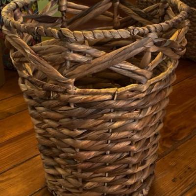 Wicker organizer, waste basket and French memo board!