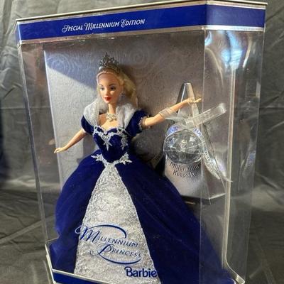 Millennium Princess 2000 Barbie Doll Special Edition with Millenium Keepsake