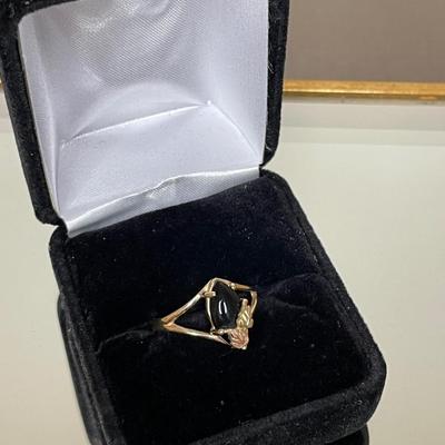 10K Black Hills Gold ring