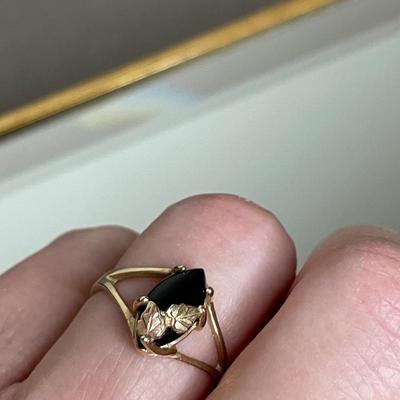10K Black Hills Gold ring