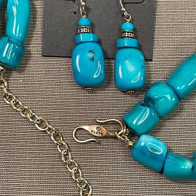 Barse Sea Bamboo Coral Necklace set