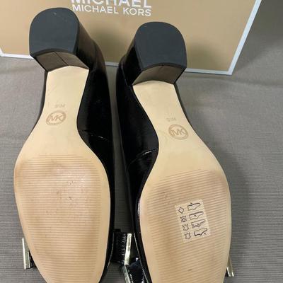 Michael Kors Black patent leather shoes 9.5M