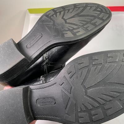 9.5 Wide tall black boots NIB