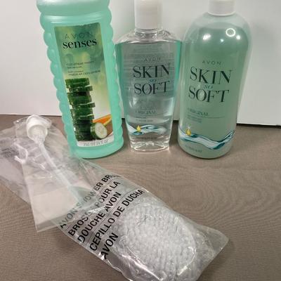 New Avon Bubble Bath, Skin So Soft bath oil and shower gel