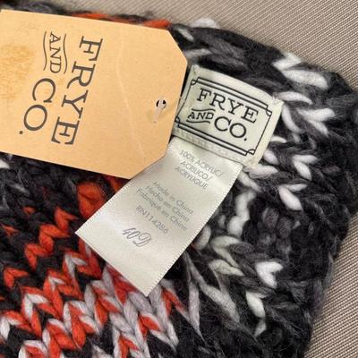 Frey and Co knit scarf New