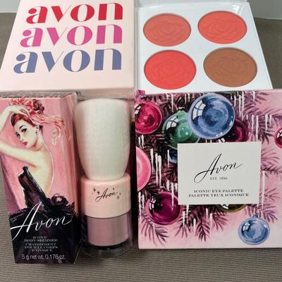 3 makeup items New