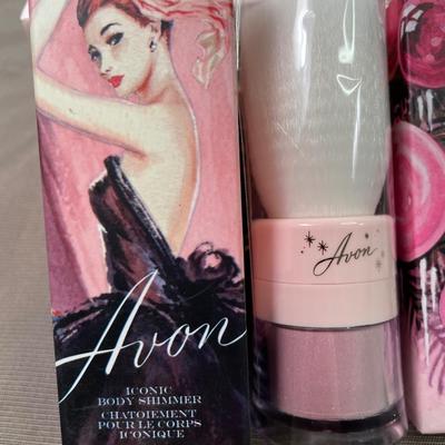 3 makeup items New