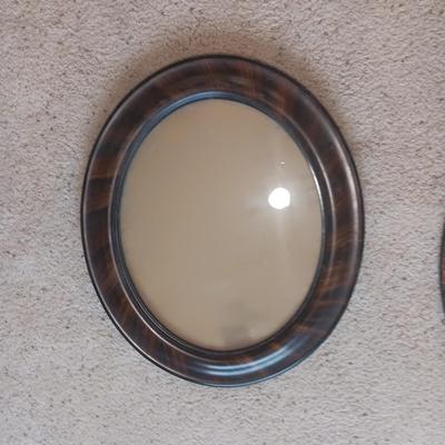 2 ANTIQUE OVAL PICTURE FRAMES
