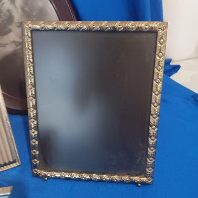A VARIETY OF PICTURE FRAMES
