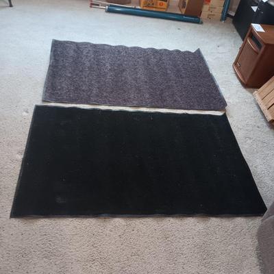 2 RUBBER BACK FLOOR RUGS