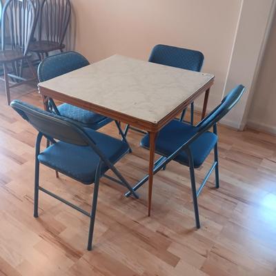 FOLDING CARD TABLE AND 4 FOLDING CHAIRS