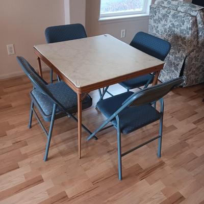 FOLDING CARD TABLE AND 4 FOLDING CHAIRS