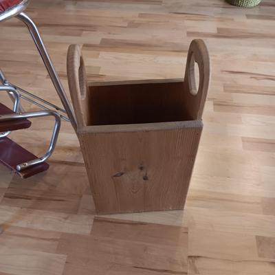 RETRO KITCHEN CHAIR STOOL, PAINTED WOODEN BOX AND A LAUNDRY SIGN
