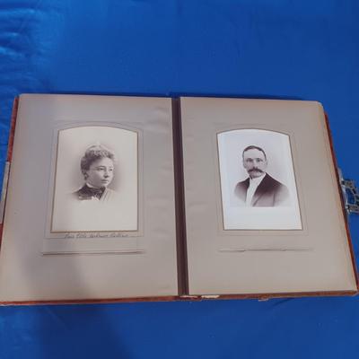 ANTIQUE VELVET ALBUM BOOK FILLED WITH ANTIQUE PICTURES