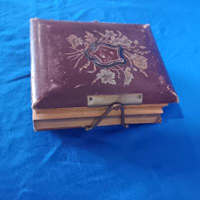 ANTIQUE PHOTO BOOK FILLED WITH ANTIQUE PHOTOS