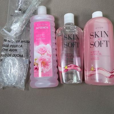 Avon Skin So Soft and bubble bath New