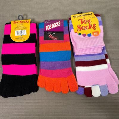 3 pair Toe Socks