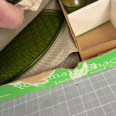 DAISY BUTTON Pattern, Olive Green, Triangle SNACK SET in the BOX. OMG!!!