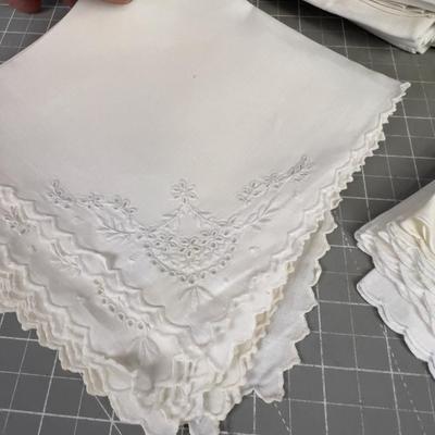 VINTAGE - Lost art for Linen and Cotton NAPKINS 