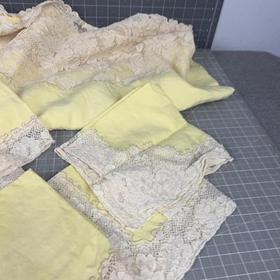 Vintage Yellow Table Cloth with Lace Edges. 