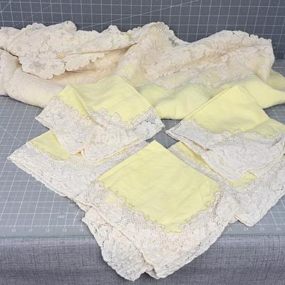 Vintage Yellow Table Cloth with Lace Edges. 