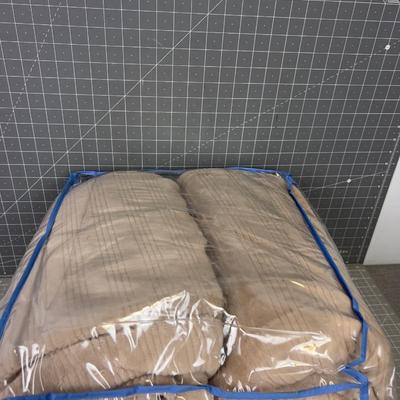 2 Queen Size Electric Blankets with Controls 