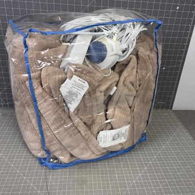 2 Queen Size Electric Blankets with Controls 