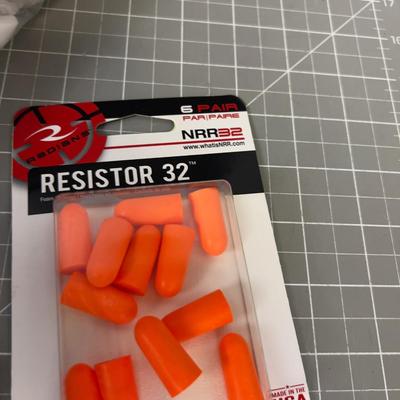 SHOOTING Lot: Hearing Protection, Cleaning Patches, Safety Glasses, Gun Cleaning