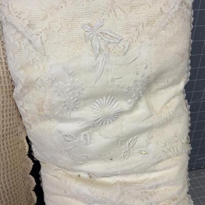 Pillows: Crochet Satin and Lace 
