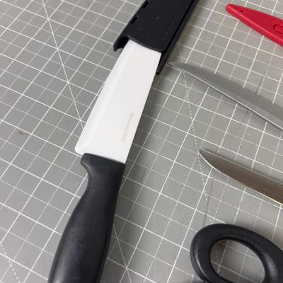 Kitchen Knives, Cleavers, Etc., 
