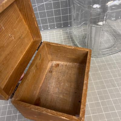 Jar and Mrs. Fields Recipe Box