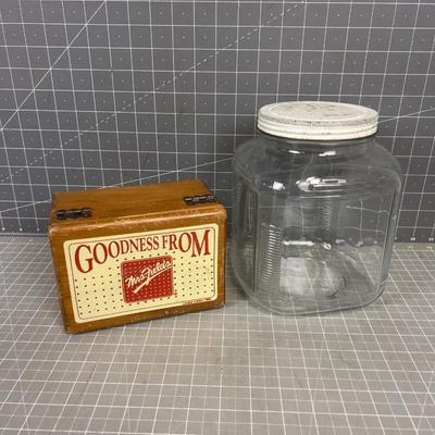 Jar and Mrs. Fields Recipe Box