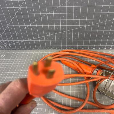 Drop Light and Plug Multiplier