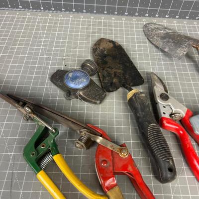 Hand Tools for the Garden