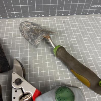 Hand Tools for the Garden