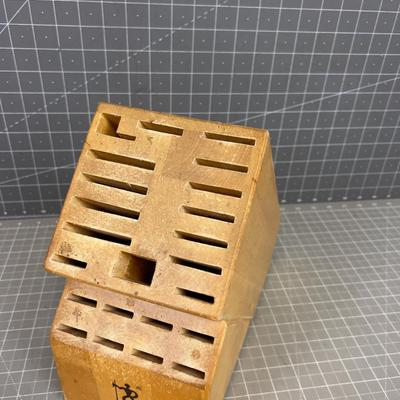 JA HENCKELS Knife Block 
