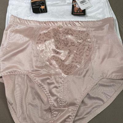 Bali and Delta Burke slimming briefs