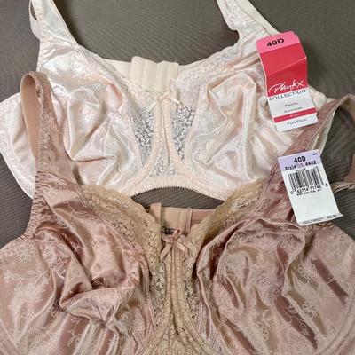 2 Playtex 40D full figure underwire bras