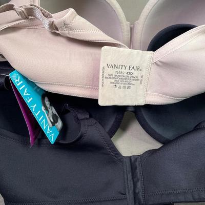 2 Vanity Fair full figure bras 42D