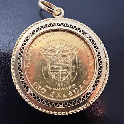 Vintage 1975 Panama 100 Balboa Gold Coin Pendant
