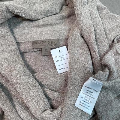 Barefoot Dreams Cowl neck 2X