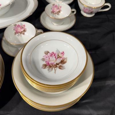 Noritake China Set “Rosetta”