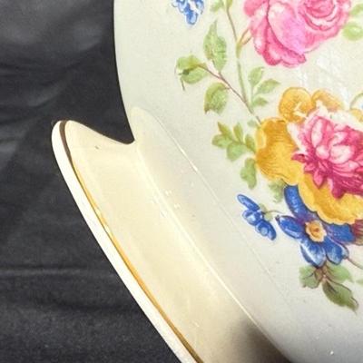 Eggshell Nautilus Sugar & Creamer China Set