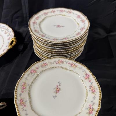 Limoges France Scalloped Plate Elite Works Higgins & Seiter China Set