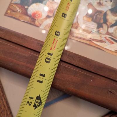 Approx 13 1/4" x 11 1/4" Framed Cat Print