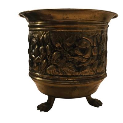 Vintage rose embossed planter with Claw feet