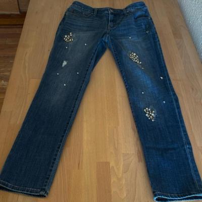 Stylish Women's Jeans, Leggings and Pants Collection