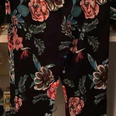 Stylish Women's Jeans, Leggings and Pants Collection